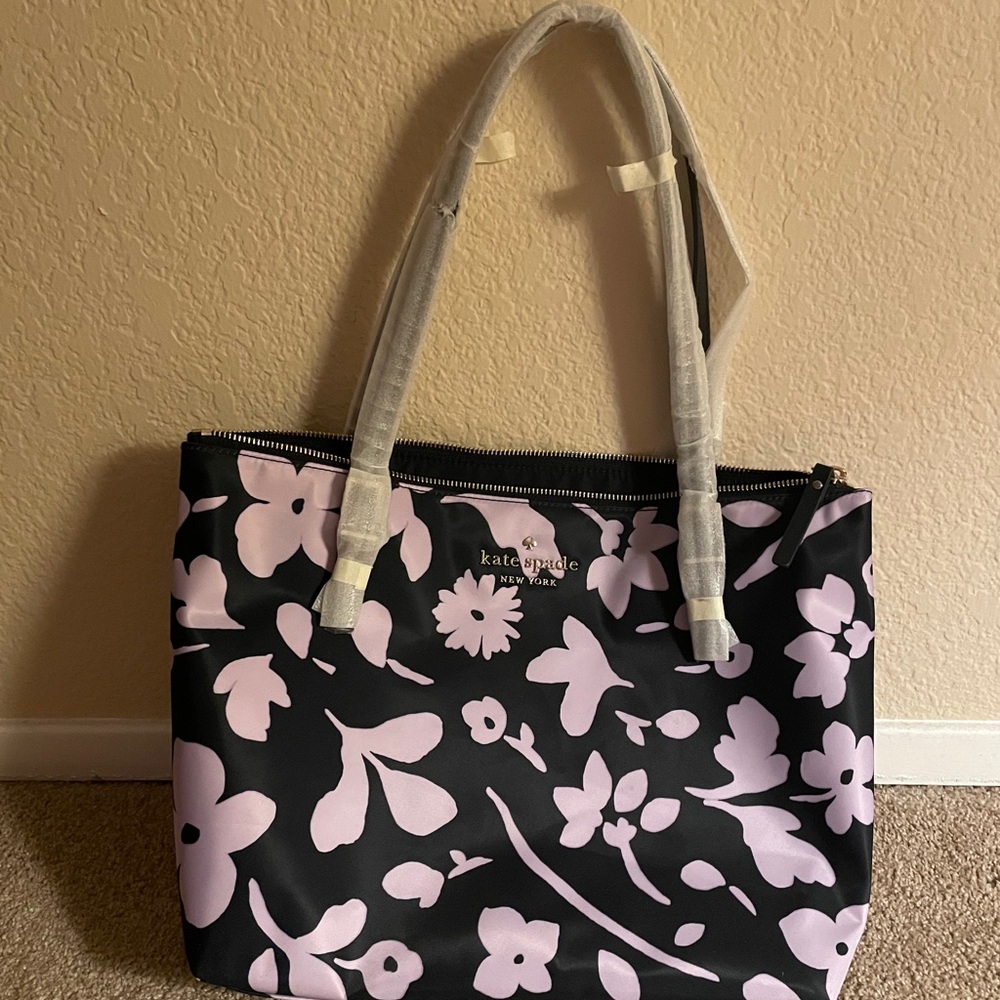 Kate Spade Purse - Picture 1 of 1